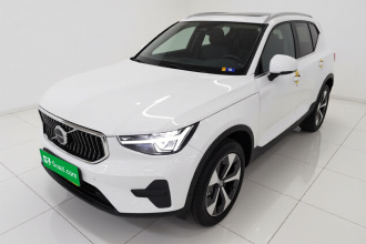 沃尔沃XC40 2025款 B4 四驱智远豪华版