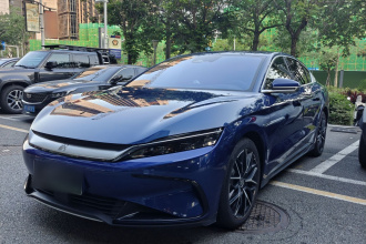比亚迪 汉 2022款 EV 创世版 610KM四驱尊享型