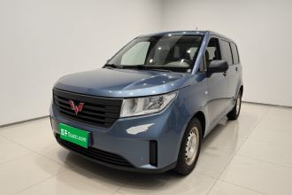 五菱汽车 五菱宏光PLUS 2019款 1.5T 手动标准型 7座