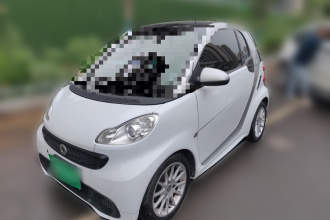smart fortwo 2014款 1.0 MHD 硬顶城市光波激情版