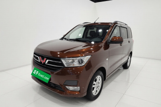 五菱汽车 五菱宏光 2019款 1.5L S舒适型国VI LAR