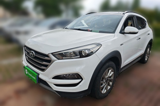 现代 途胜 2018款 1.6T 双离合两驱15周年特别版