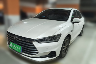 比亚迪 秦Pro 2018款 1.5TI 自动智联锋耀型