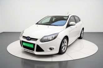 福特 福克斯 2012款 两厢 2.0L 自动豪华运动型