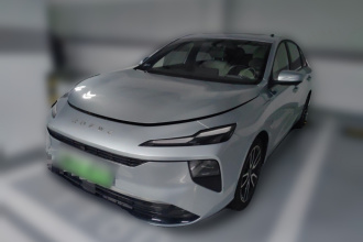 荣威D6 2025款 450km 尊享版