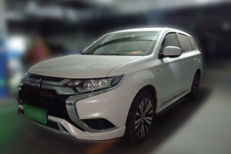 三菱 欧蓝德 2021款 2.0L 两驱畅行版 5座