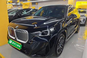 宝马iX1 2023款 eDrive25L M运动套装