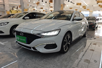 现代 菲斯塔 2021款 280TGDi DLX豪华版