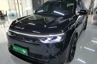 鸿蒙智行 问界M8 2025款 增程 Max+版 53.4kWh 5座版 (192线激光雷达）