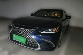 雷克萨斯ES 2022款 200 卓越版