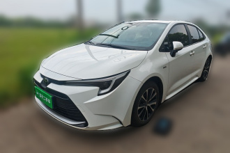 丰田 雷凌 2024款 智能电混双擎 1.8L 豪华版