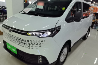 上汽大通MAXUS 新途V70 2023款 2.0T 精英版 手动短轴低顶 5/6座（125Ps）