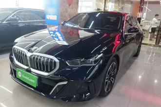 宝马5系 2024款 530Li 领先型 M运动套装