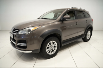 江铃 驭胜S350 2014款 2.4T 自动四驱柴油豪华天窗版7座