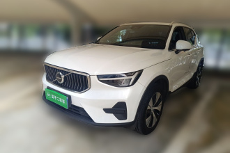 沃尔沃XC40 2024款 B3 智远豪华版