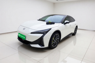 ARCFOX极狐 极狐 阿尔法S5 2024款 708MAX 200kW