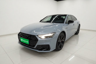奥迪A7L 2024款 45 TFSI quattro RS 套件竞速版