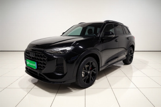 奥迪Q6 2024款 45 TFSI quattro 黑武士版 6座