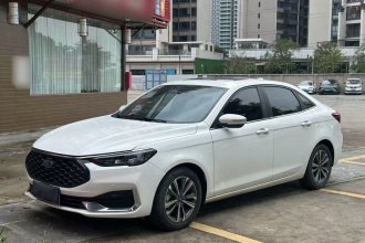 福特 福睿斯 2021款 1.5L 自动钻石版