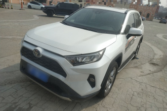 丰田 RAV4荣放 2021款 2.0L CVT两驱风尚版