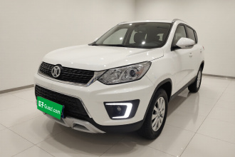 北京汽车 绅宝X35 2016款 1.5L 自动精英版