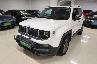Jeep 自由侠 2017款 180T 自动动能版+
