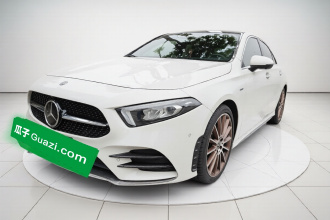 奔驰A级 2019款 A 200 L 运动轿车先行特别版