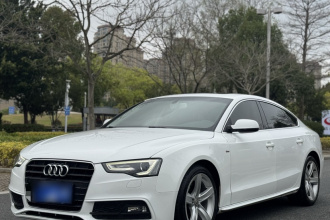 奥迪A5 2016款 改款 Sportback 45 TFSI 舒适型