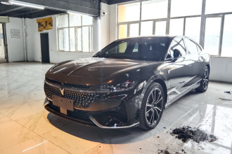 岚图汽车 岚图追光 2024款 PHEV 四驱超长续航旗舰版