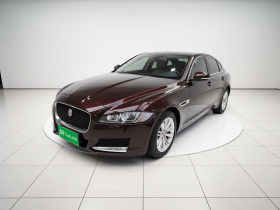 捷豹XFL 2019款 XFL 2.0T 200PS 两驱风华版