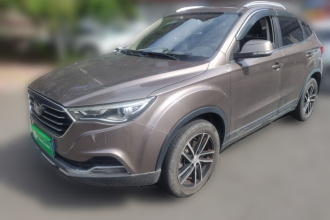 奔腾X40 2017款 1.6L 自动互联智酷型