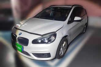 宝马2系多功能旅行车 2015款 218i 领先型