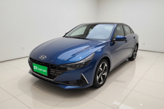 现代 伊兰特 2022款 240TGDi DCT LUX尊贵版