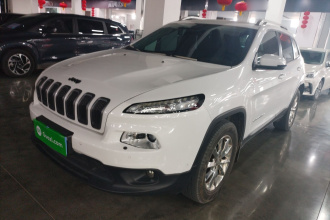 Jeep 自由光 2016款 2.4L 优越版
