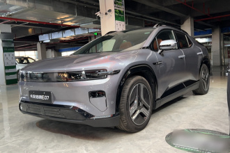 长安启源E07 2025款 纯电 四驱 90kWh Ultra高性能版