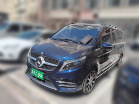 奔驰V级 2022款 V 260 L 长轴距豪华版