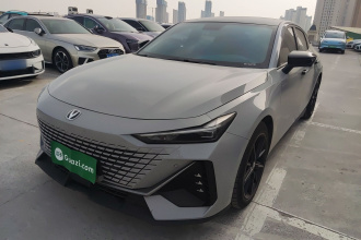 长安UNI-V 2022款 1.5T 尊贵型