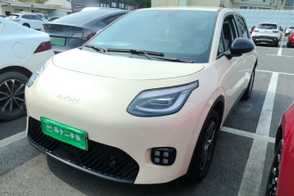 埃安 AION UT 2025款 330星辉版