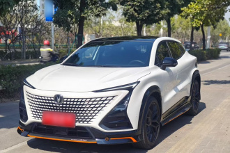 长安UNI-T 2022款 1.5T 运动版 旗舰型