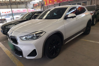 宝马X2 2021款 改款 sDrive25i M越野套装