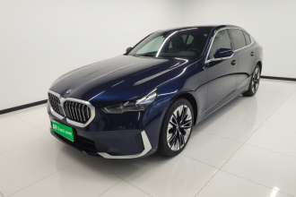 宝马5系 2025款 530Li 领先型 豪华套装