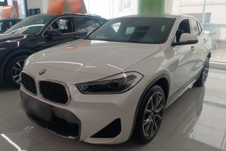 宝马X2 2021款 改款 sDrive25i 锋芒版