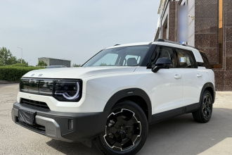 北京越野 北京BJ30 2024款 1.5T 魔核电驱进阶版