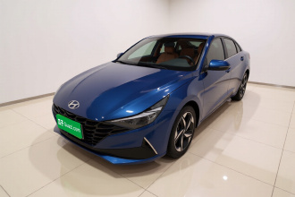 现代 伊兰特 2021款 240TGDi DCT LUX尊贵版