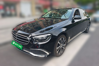 奔驰E级新能源 2022款 改款三 E 350 e L 插电式混合动力轿车