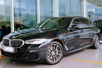 宝马5系新能源 2022款 改款二 535Le M运动套装