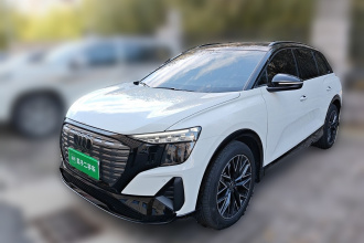 奥迪Q5 e-tron 2023款 40 e-tron 星耀型 机甲套装