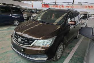 宝骏730 2016款 改款 1.5L 手动标准型 7座 国V