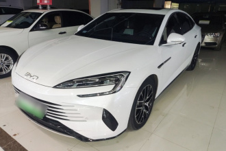 比亚迪 海豹 2023款 DM-i 1.5L 121km 尊贵型