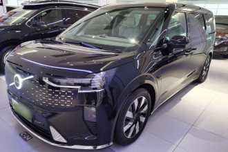 沃尔沃EM90 2025款 Ultra 六座